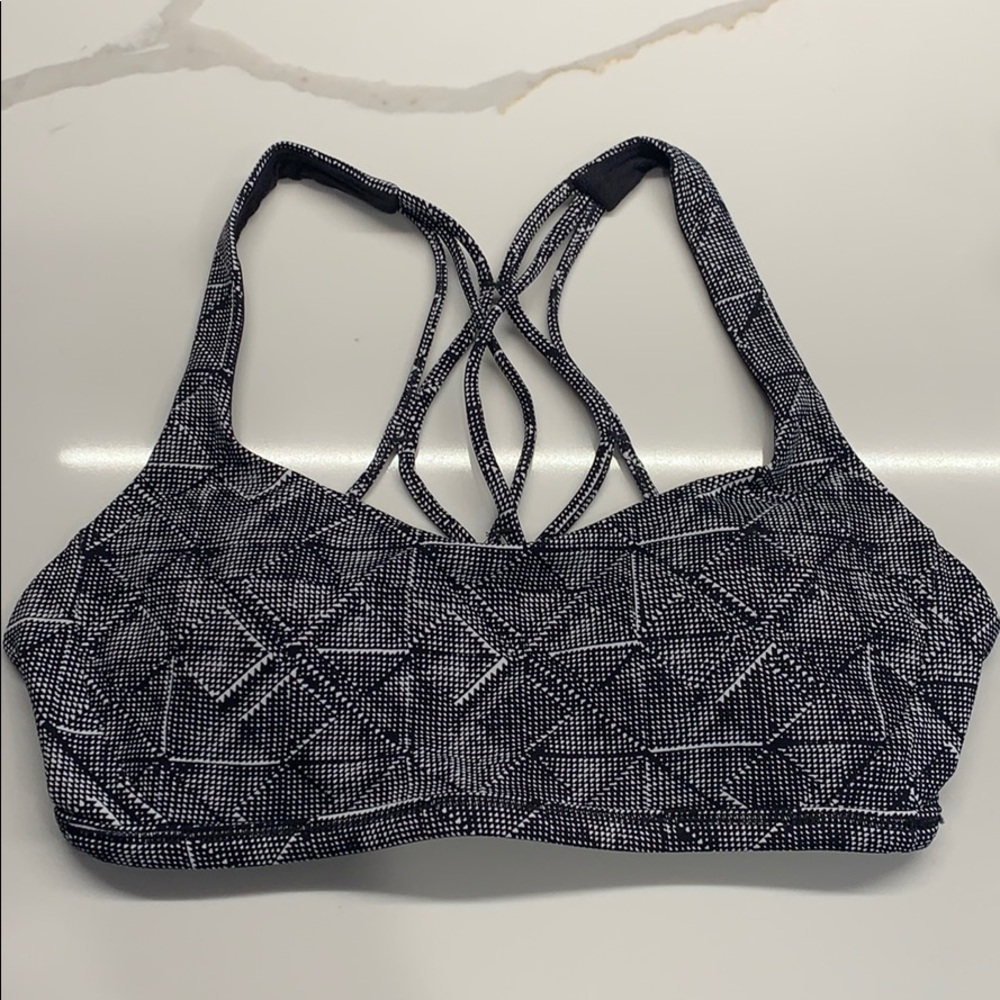 Lululemon Free To Be Zen Bra